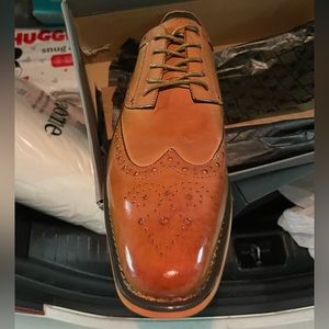 Men’s dress shoes